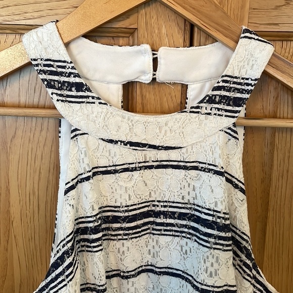 Alya Striped Eyelet Midi Dress Size Small - Picture 2 of 8